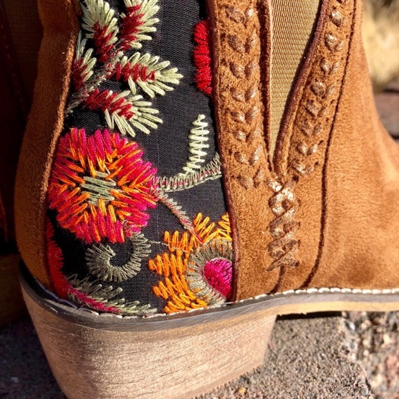 SOLD - Picture 3 of 3